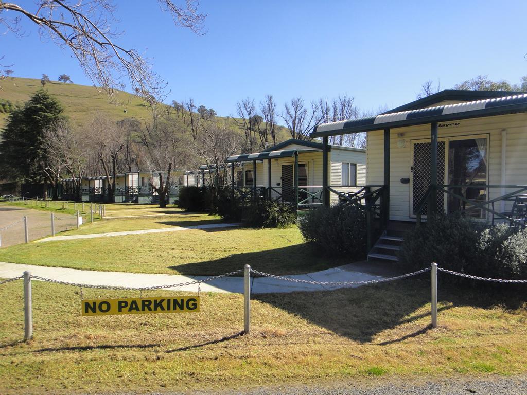 Gundagai Cabins & Tourist Park Exterior foto